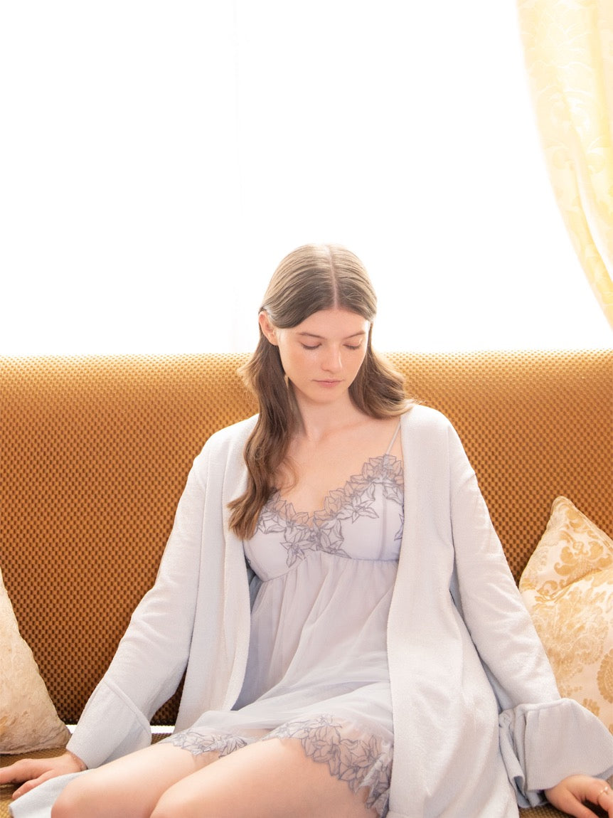 GELATO PIQUE刺绣百合蕾丝吊带短裤睡衣套装