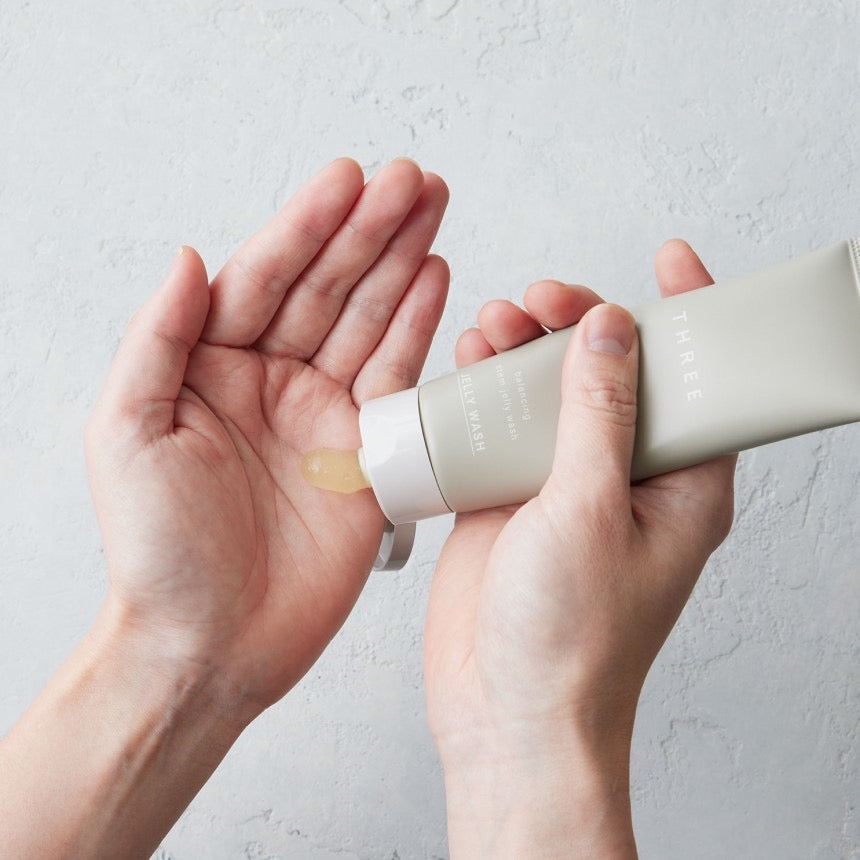 THREE平衡萃润清爽洁面啫喱100g