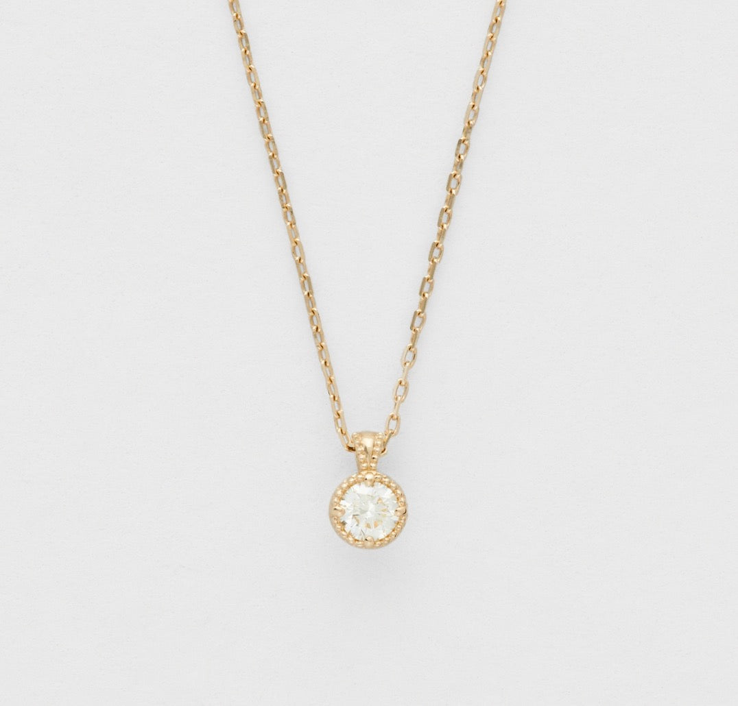 agete14K金包边鼻屎钻项链 8分